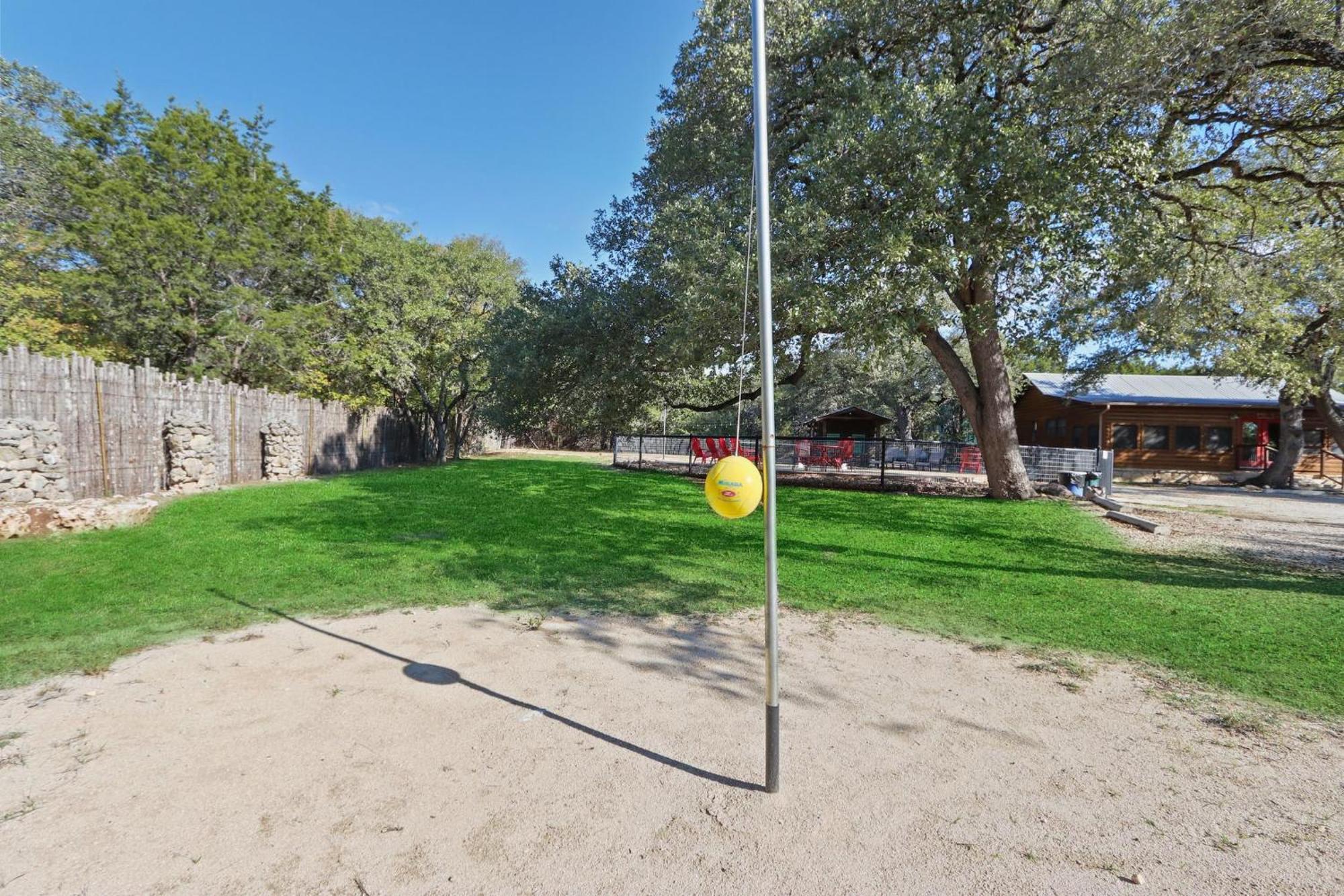 Wimberley Log Cabins Resort And Suites- The Oak Lodge المظهر الخارجي الصورة